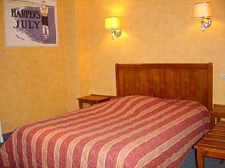 Chambre Simple ou Double Hotel du Commerce